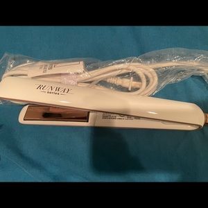Kendall Jenner Flat Iron Straightener